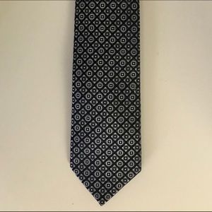 Geoffrey Beene: very nice black/silver silk tie